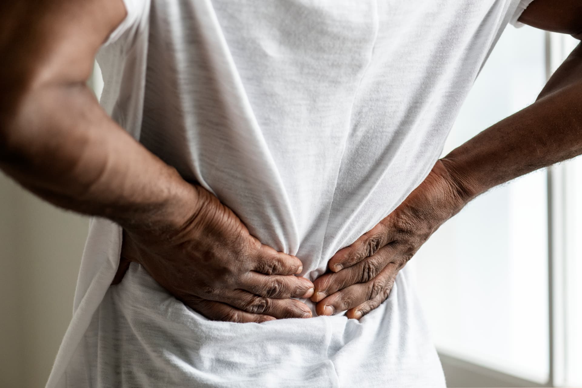 Coluna — Hérnia de Disco: sintomas, causas, tratamento e como a fisioterapia pode evitar a cirurgia
